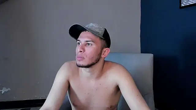 צ'אט XXX בשידור חי של TomasDuquee