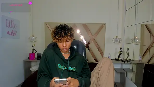 Anyelo_Twink XXX чат на живо