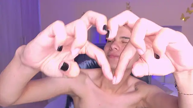 แชท XXX สดของ Derek_Sinn