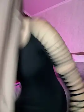 FlexibleDoll_ Adlı Modelin Canlı XXX Sohbeti