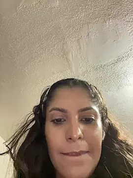 karlatiburcio's Live XXX Chat