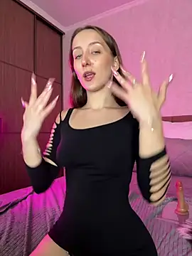 צ'אט XXX בשידור חי של FlexibleDoll_