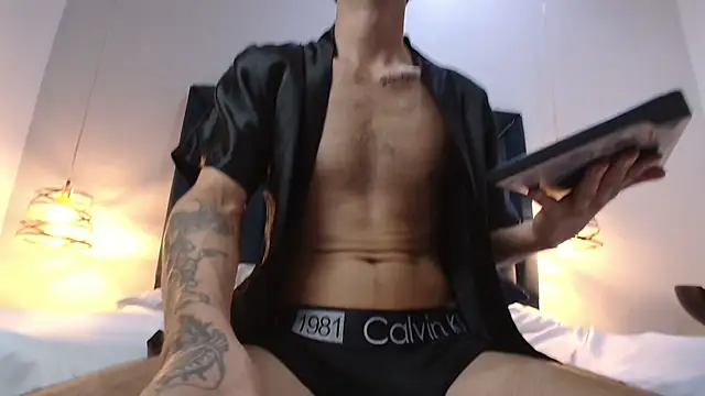 IzanDupond – Naživo XXX chat
