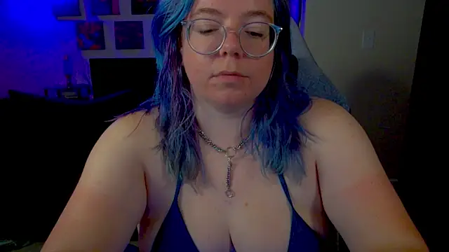 KiraSpitQueen Live XXX-chat