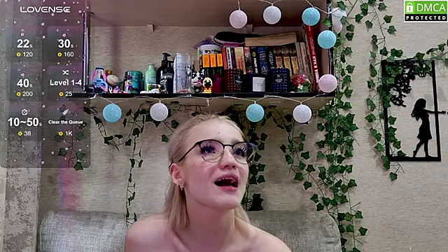 Girl_Meow18's Live XXX Chat