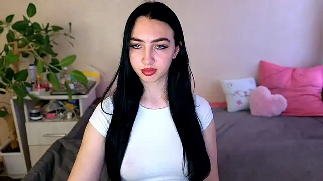 WildKittenX_ – Live XXX-chat