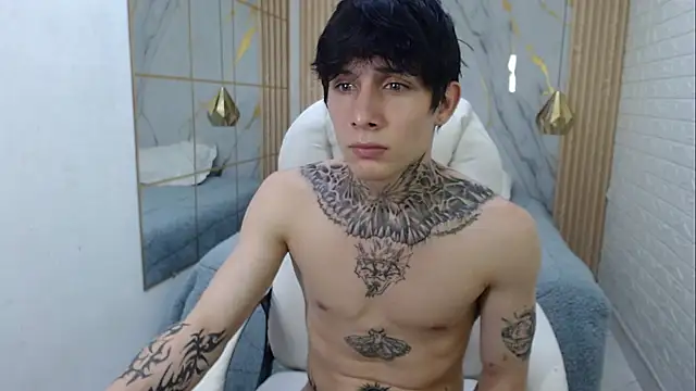 Chat XXX en directo de Cry_thereal