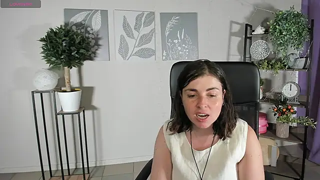 MartaEdams' Live XXX Chat