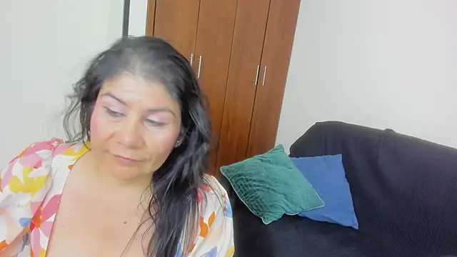 Chat XXX ao vivo de kiraGeiner