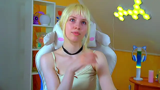 HannahHollis' Live XXX Chat