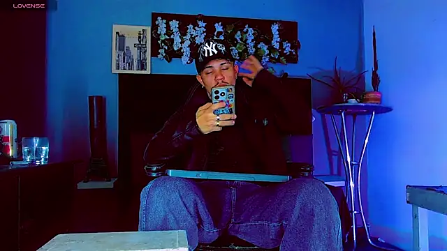 Živý XXX chat HannibalLester