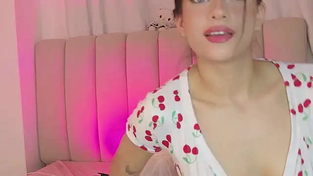 JulietRiverr's Live XXX Chat