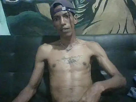 AlbertBigCock Chat XXX live
