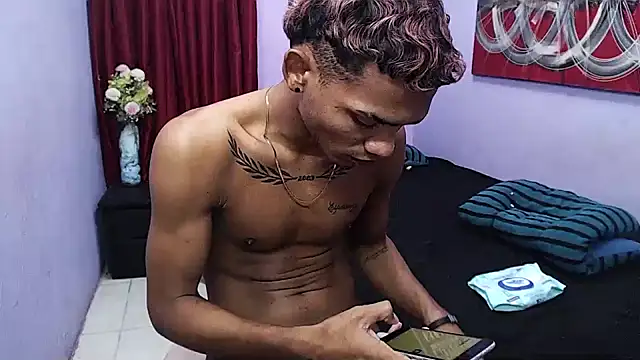 black_twinksn Live XXX chat