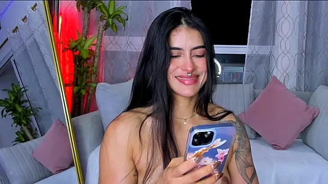 Chat +18 de Valkyrie_sky ao vivo