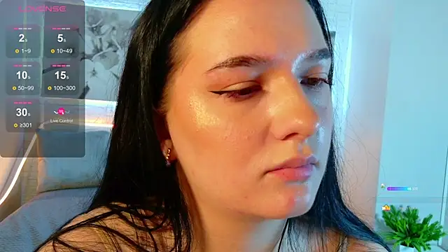 Grand_Vita Live XXX Chat