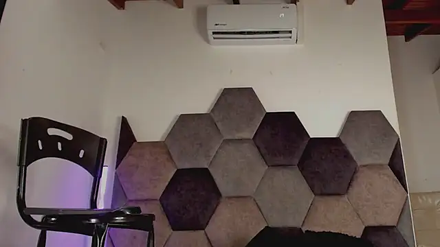 Latrellx7 live XXX chat
