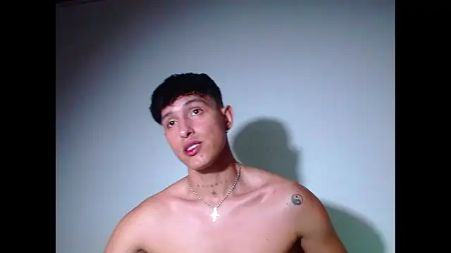 rowanbig live XXX chat
