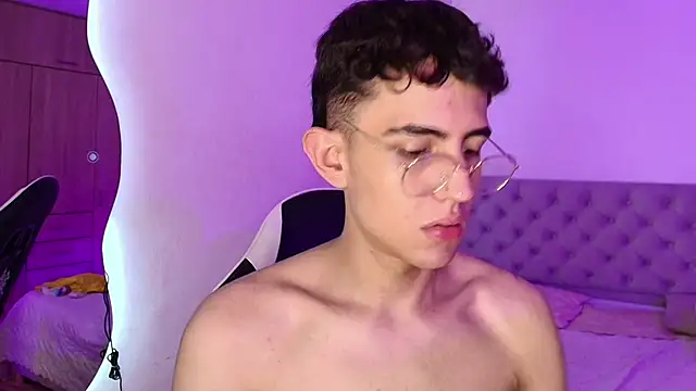 Eithan__wolf – Naživo XXX chat