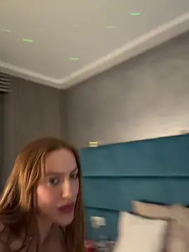 LunaAlya Adlı Modelin Canlı XXX Sohbeti