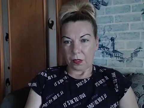 Chatroom XXX en direct de Lillia_Ray