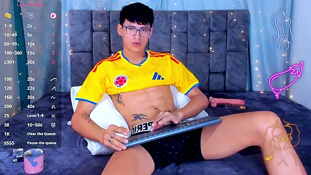 Czat XXX na żywo – NicolasTorrez