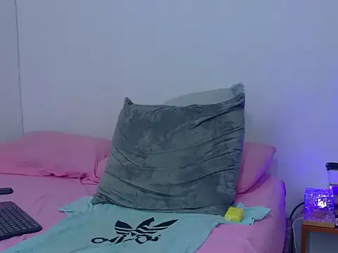 skoook_gray_ Live XXX-Chat
