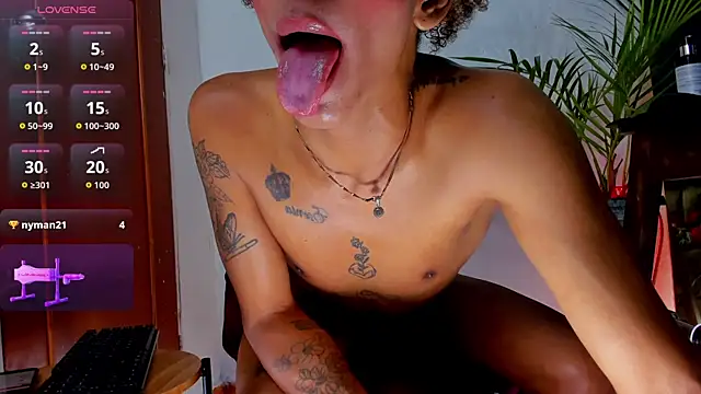 katiee11's Live XXX Chat
