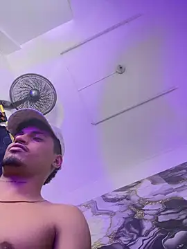 XXX chat uživo modela Ares_DAMM
