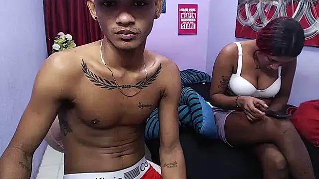 black_twinks Adlı Modelin Canlı XXX Sohbeti