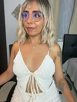 دردشة Emilyvalk_ الجنسية المباشرة