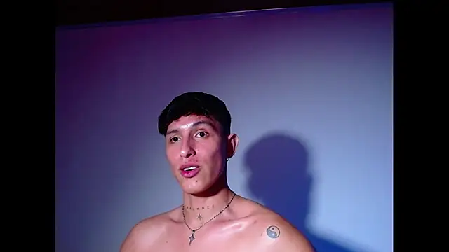 rowanbig – Naživo XXX chat