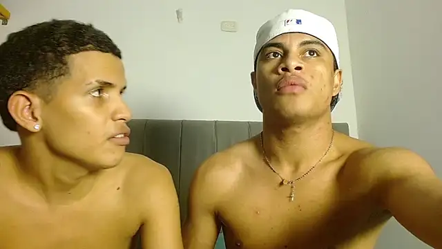 Jose_And_Daniel Live XXX-Chat