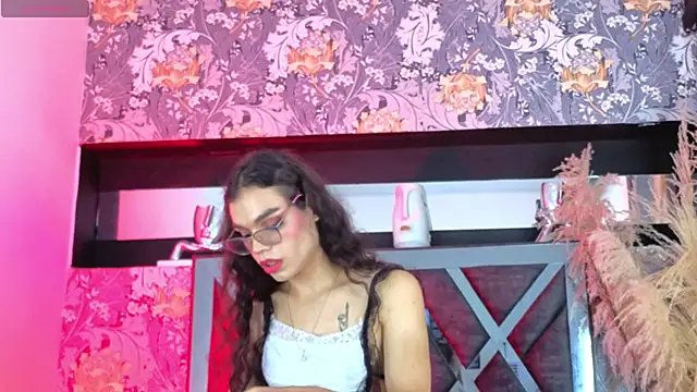 Chatroom XXX en direct de cami_doll_