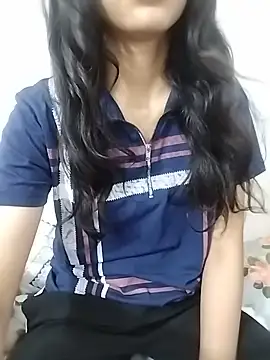 shiyashrma0951 Adlı Modelin Canlı XXX Sohbeti