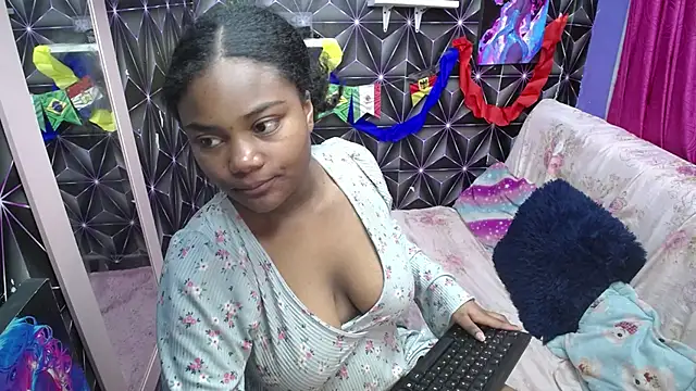 Chatroom XXX en direct de Candykss