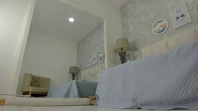 naia_cox's Live XXX Chat