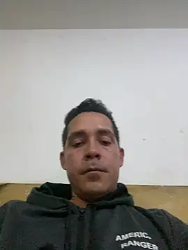 XXX chat uživo modela Gabriel_leon33