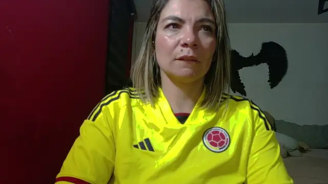 charlotedoll – Naživo XXX chat