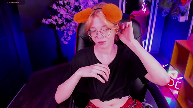 FoxxyyPolly's Live XXX Chat