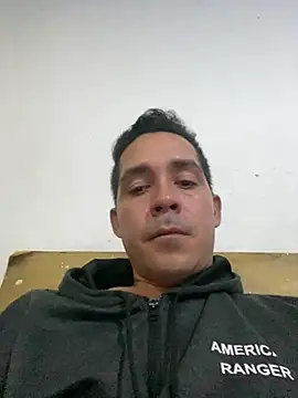 Gabriel_leon33 Adlı Modelin Canlı XXX Sohbeti