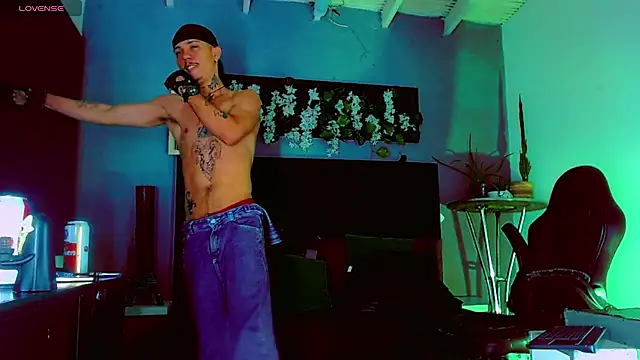 HannibalLester – Naživo XXX chat