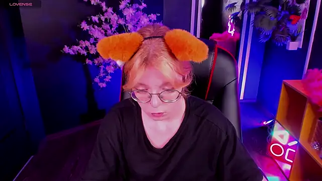 FoxxyyPolly's Live XXX Chat