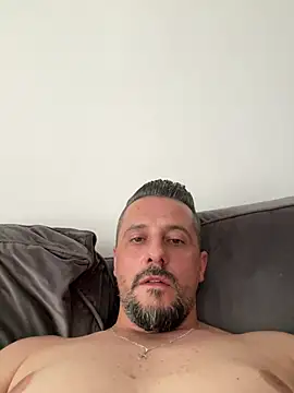 InsaneMattt live XXX chat
