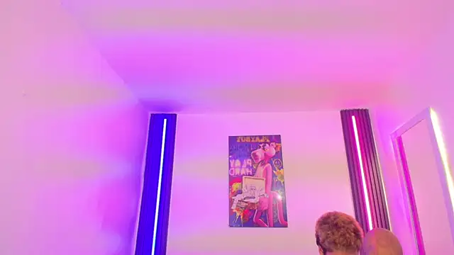 Chatroom XXX en direct de PharaohHeat_