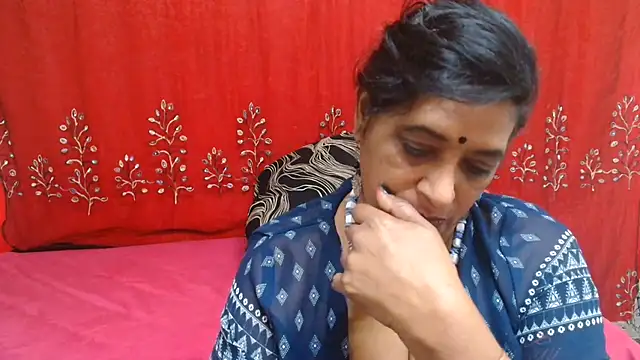 Živý XXX chat INDIANFUSION