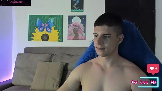 XXX chat uživo modela cory_okell
