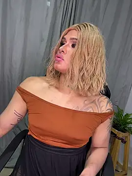 Melania_ferr Adlı Modelin Canlı XXX Sohbeti
