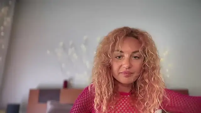 Reddgiirl XXX чат на живо