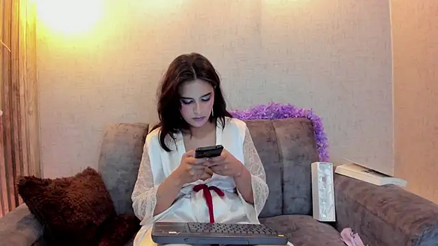 ShantalBr Chat XXX live